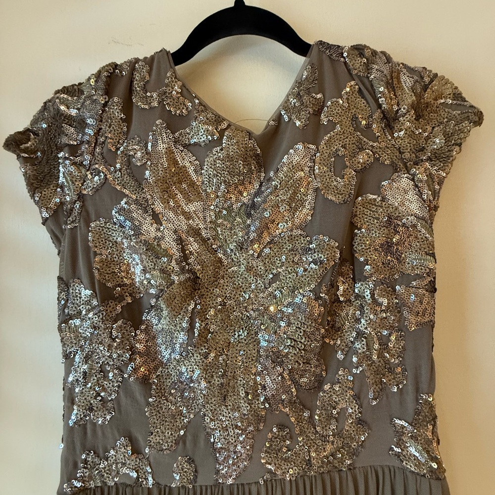 Women’s dress size 8